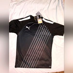Black and white medium t shirt from puma
